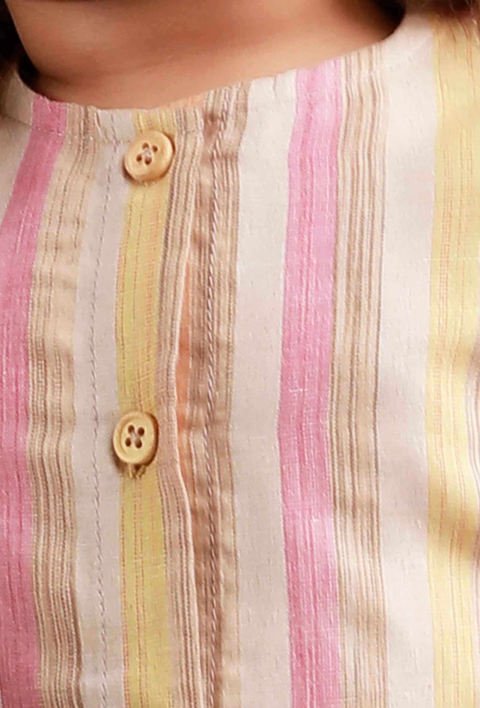 Set Of 2: Beige Striped top and Beige Striped Pant - Image 4